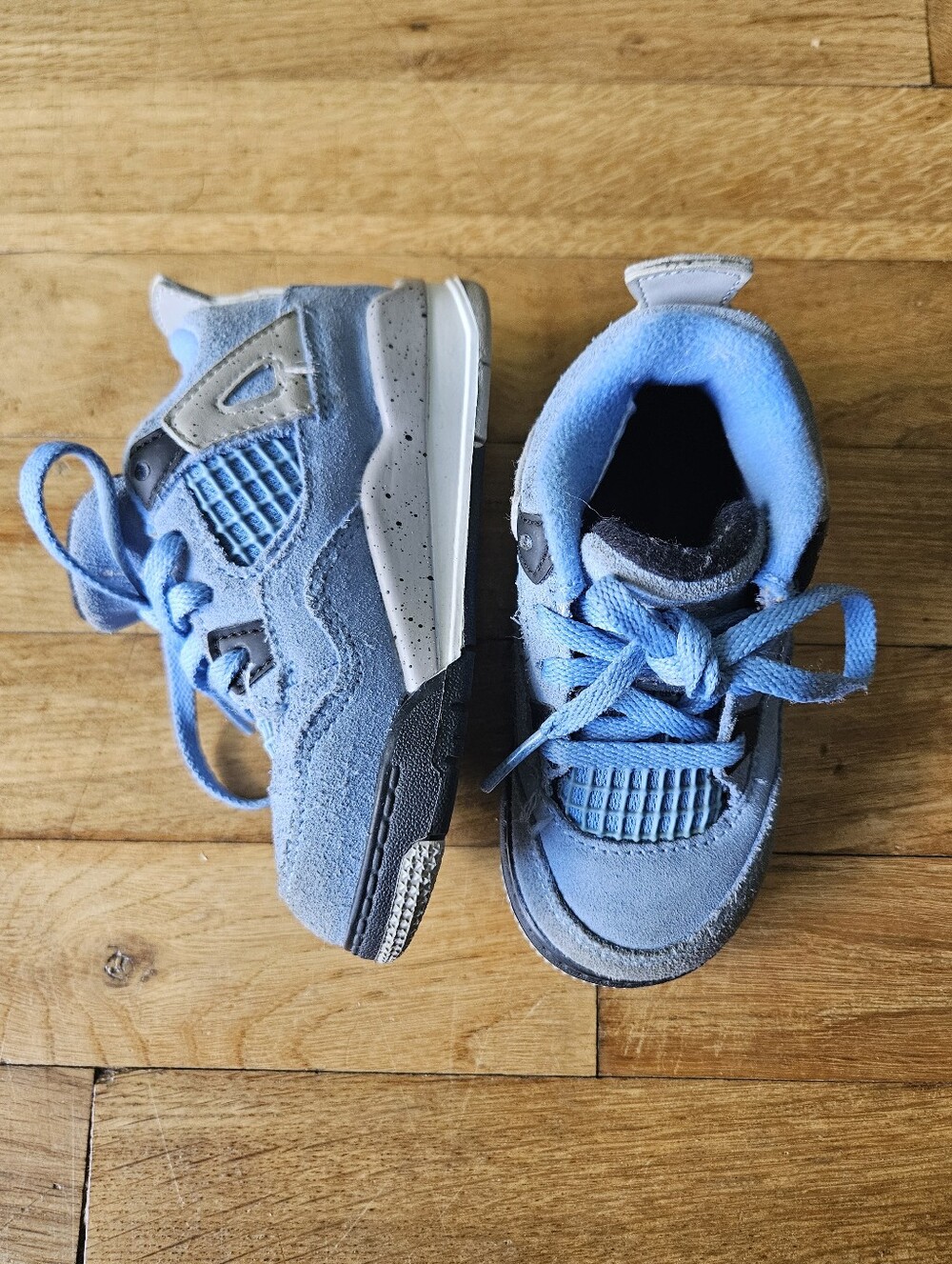 Jordan Retro 4 Size 7C preowned